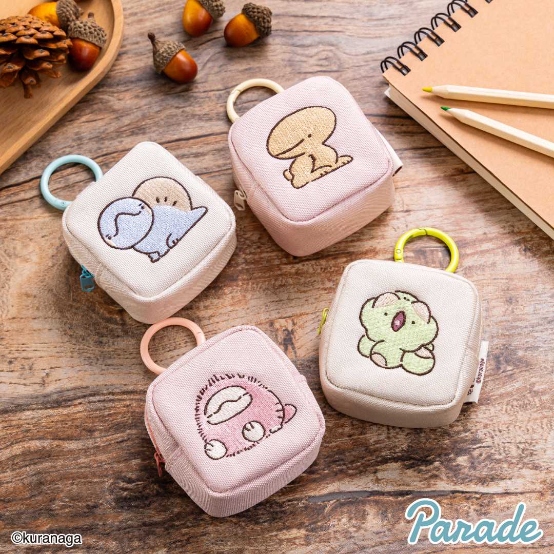 【娃娃機9月景品】恐竜はじめました カラビナつき刺繍スクエアミニポーチ